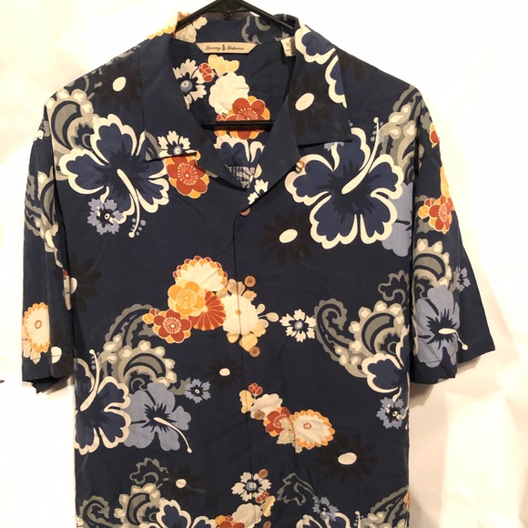 Tommy Bahama dress button up Hawaiian T-shirt - Picture 1 of 5
